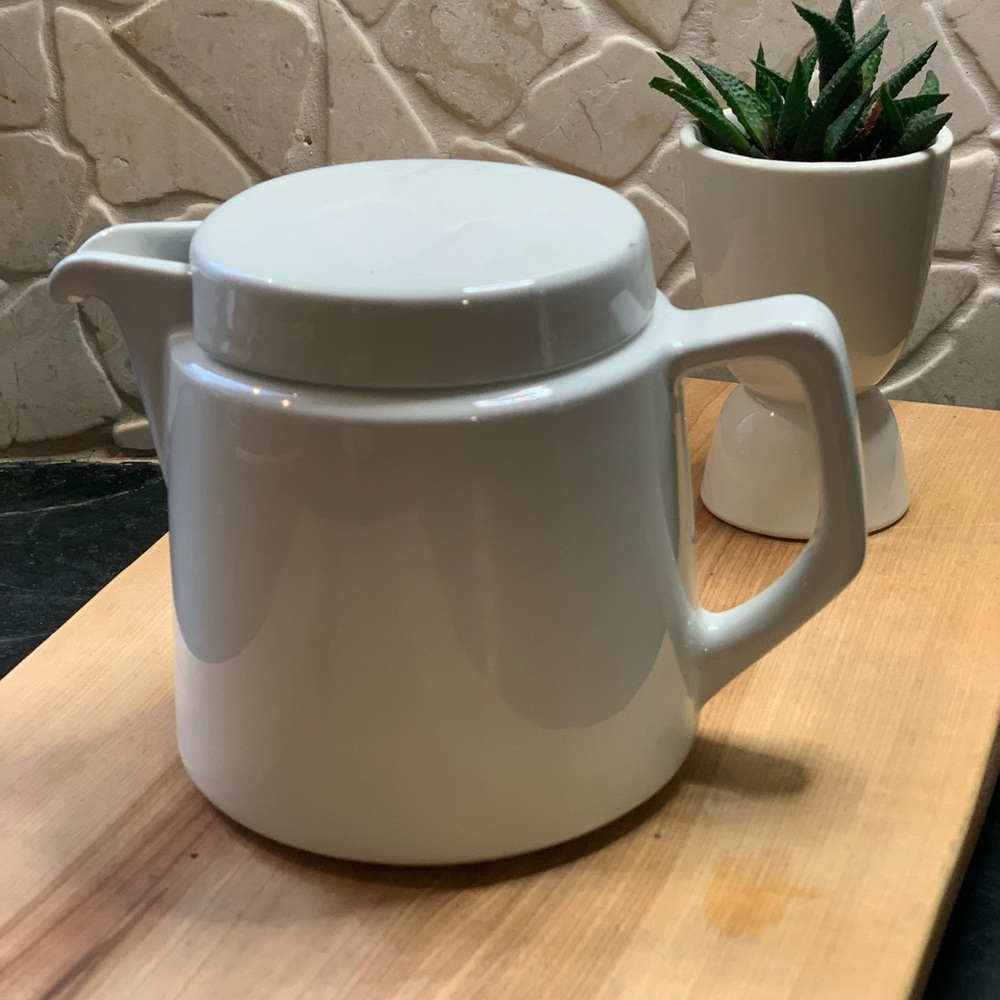 FIGGJO | Med Korund Tea Pot